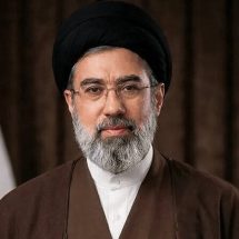 آیت‌الله سیدمجتبی حسینی خامنه‌ای سومین رهبر جمهوری اسلامی ایران شد